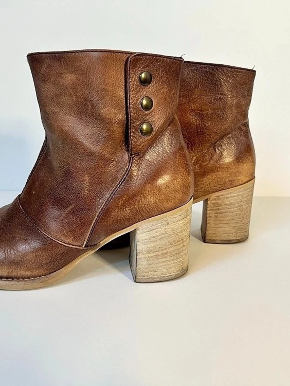 Cordani Italy distressed Brown Heeled Ankle Boots